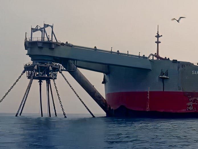 The FSO Safer, moored off Yemen's coast, has badly corroded and poses a major environmental threat.