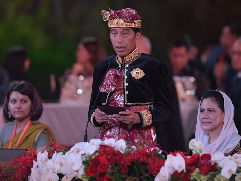 Indonesia's President Joko Widodo and First Lady Iriana Joko Widodo host a G-20 gala dinner