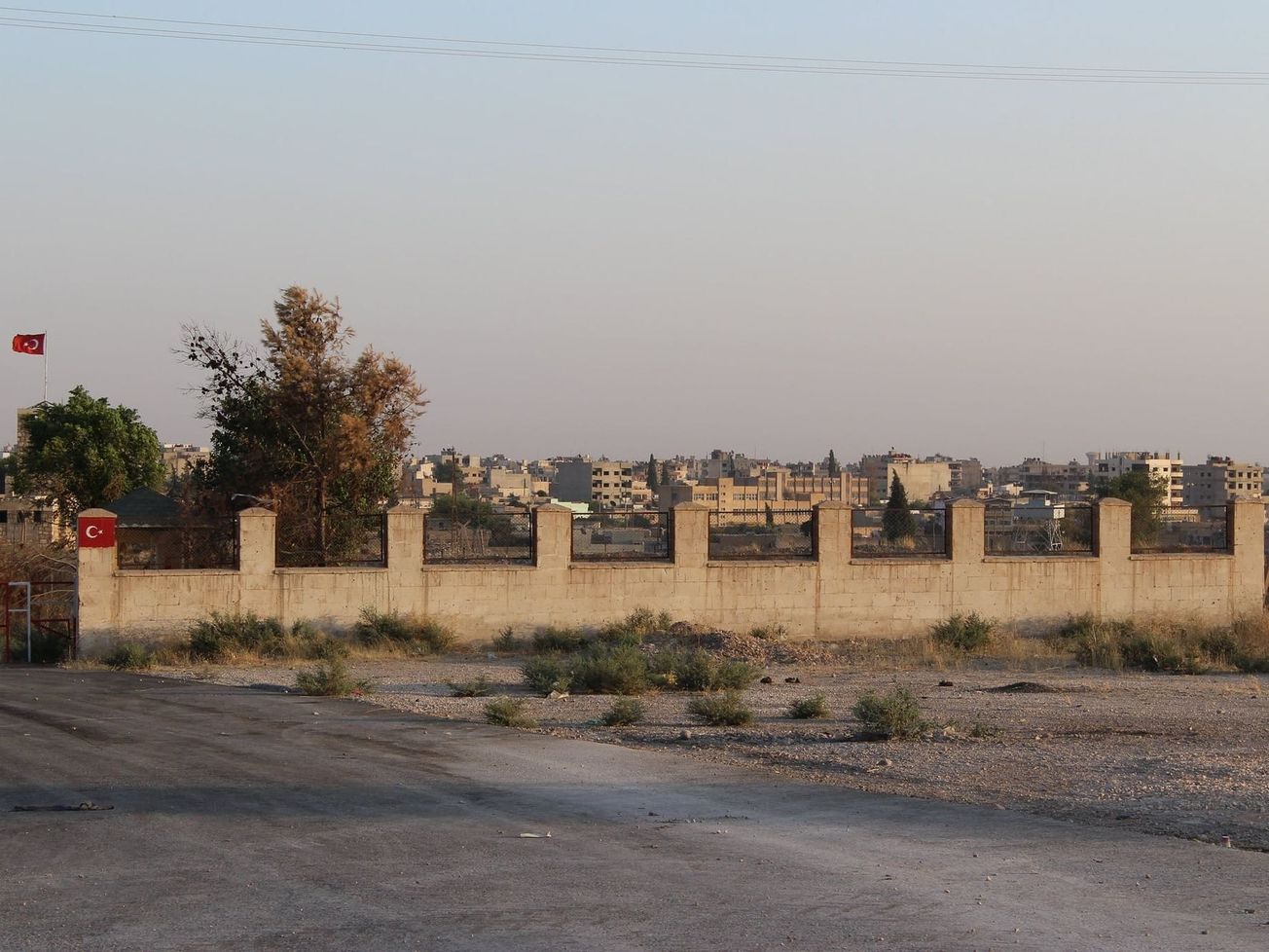 A border crossing for aid from Nusaybin, Turkey to Qamishli, Syria.