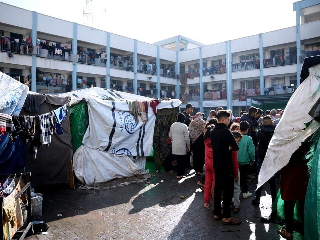 A school in Gaza crowded with displaced families.