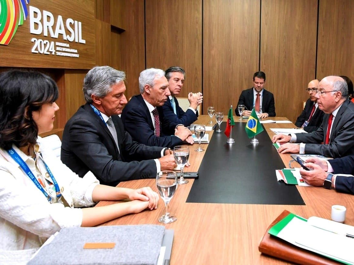 Foreign ministers of Brazil and Portugal meet at the G-20 gathering.