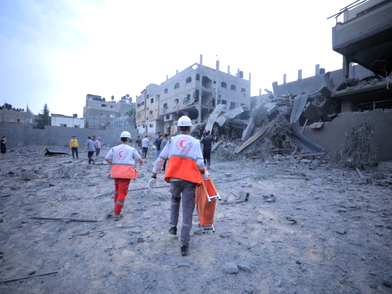 OCHA says humanitarian teams continue to receive reports of tents, schools, homes and medical facilities coming under attack, with scores of people killed or injured every day. 