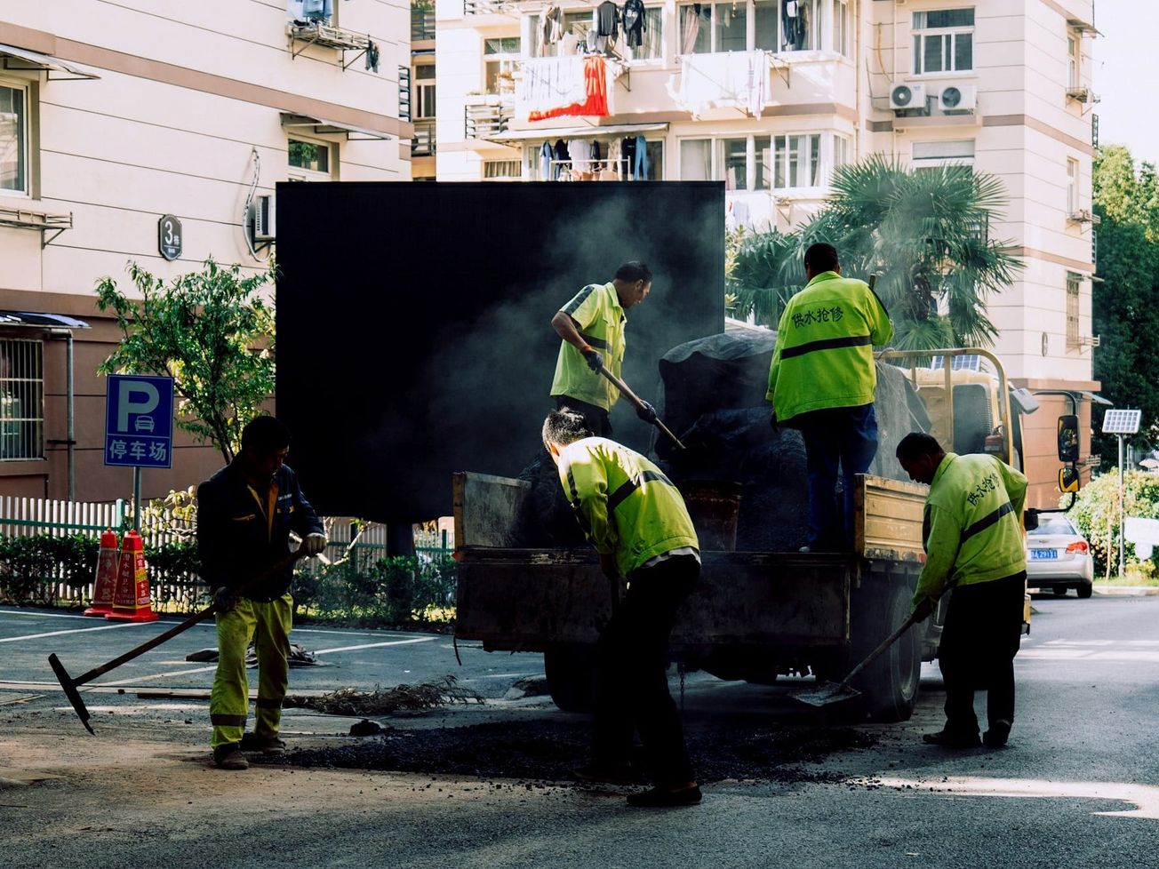 Global economy dimmed by rising temps as worker productivity drops