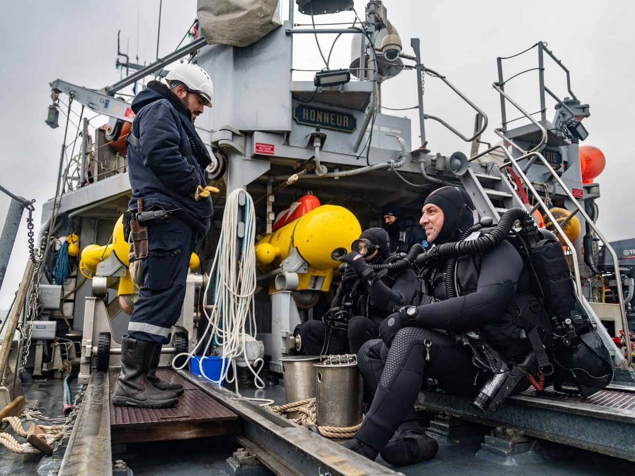 Undersea infrastructure risks rise as U.S. panel warns of sabotage threats