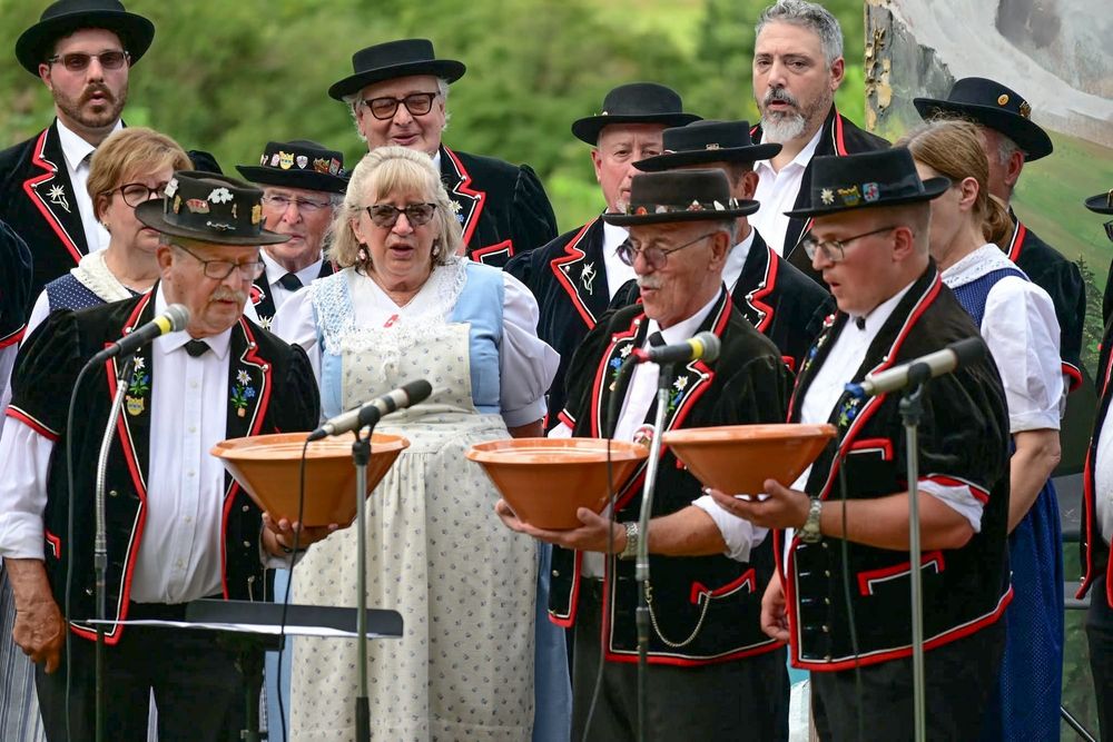 97th Volksfest Welcomes Swiss Guest Group Aug. 2