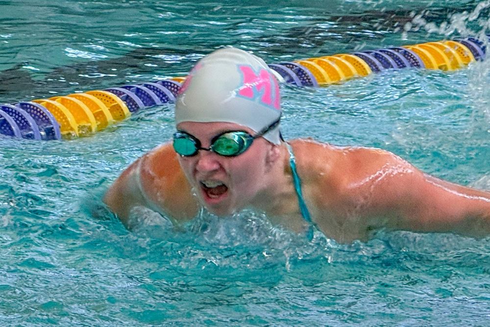Cheese Knights Show Progress at All-Relay Meet
