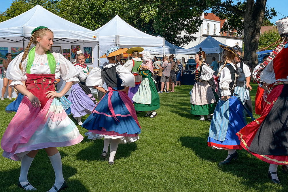 Art in the Park Expands Music, Food and Art Offerings