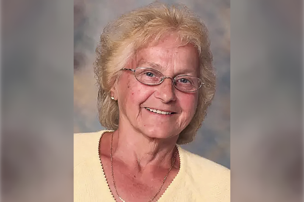 Carol Maveus, Who Loved Polka, Family and Swiss Heritage, Dies at 82