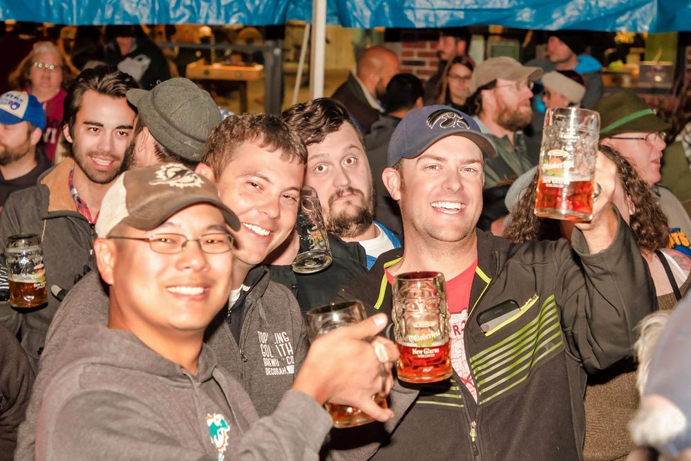 Volunteers Needed for New Glarus Oktoberfest