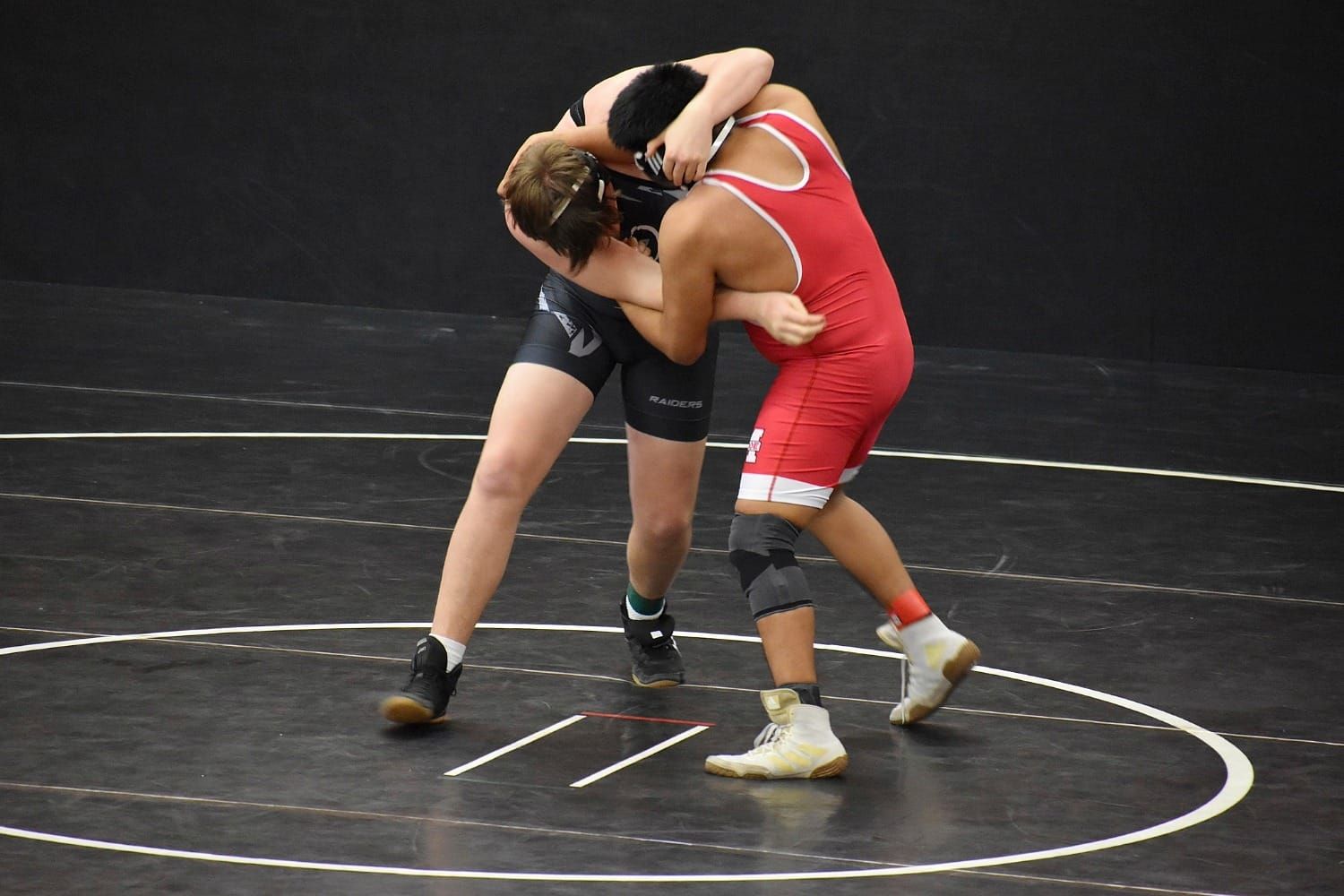 Sugar River Raiders Wrestling Shows Strength in Season-Opening Stoughton Invitational