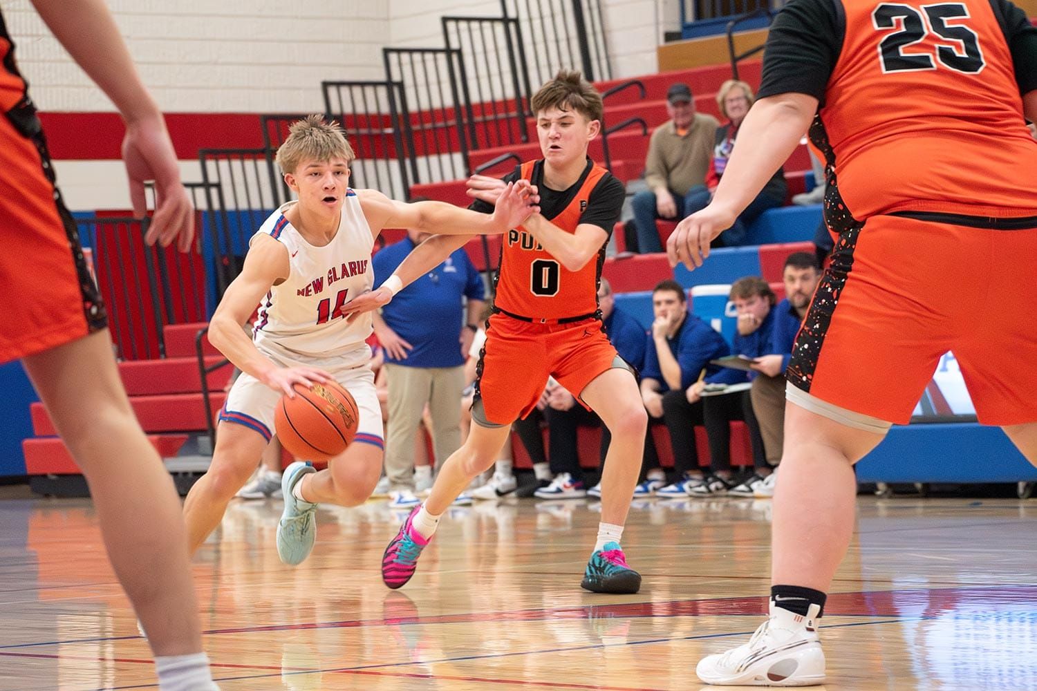 Photo Essay: Glarner Knights Grind Out Home Win