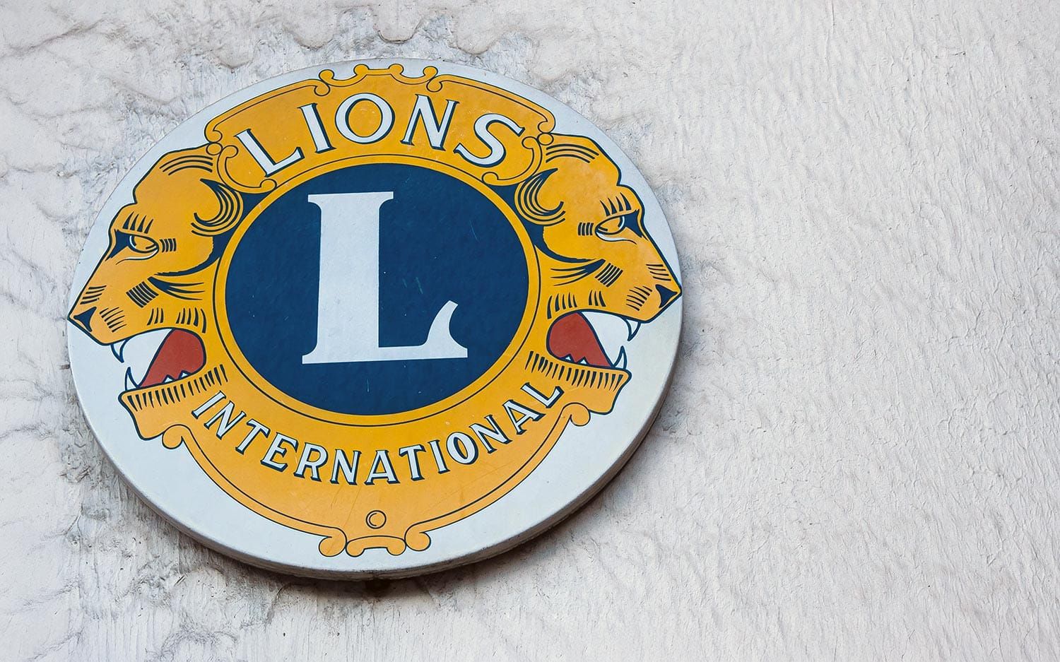 New Glarus Lions Club Donates $500 to Police