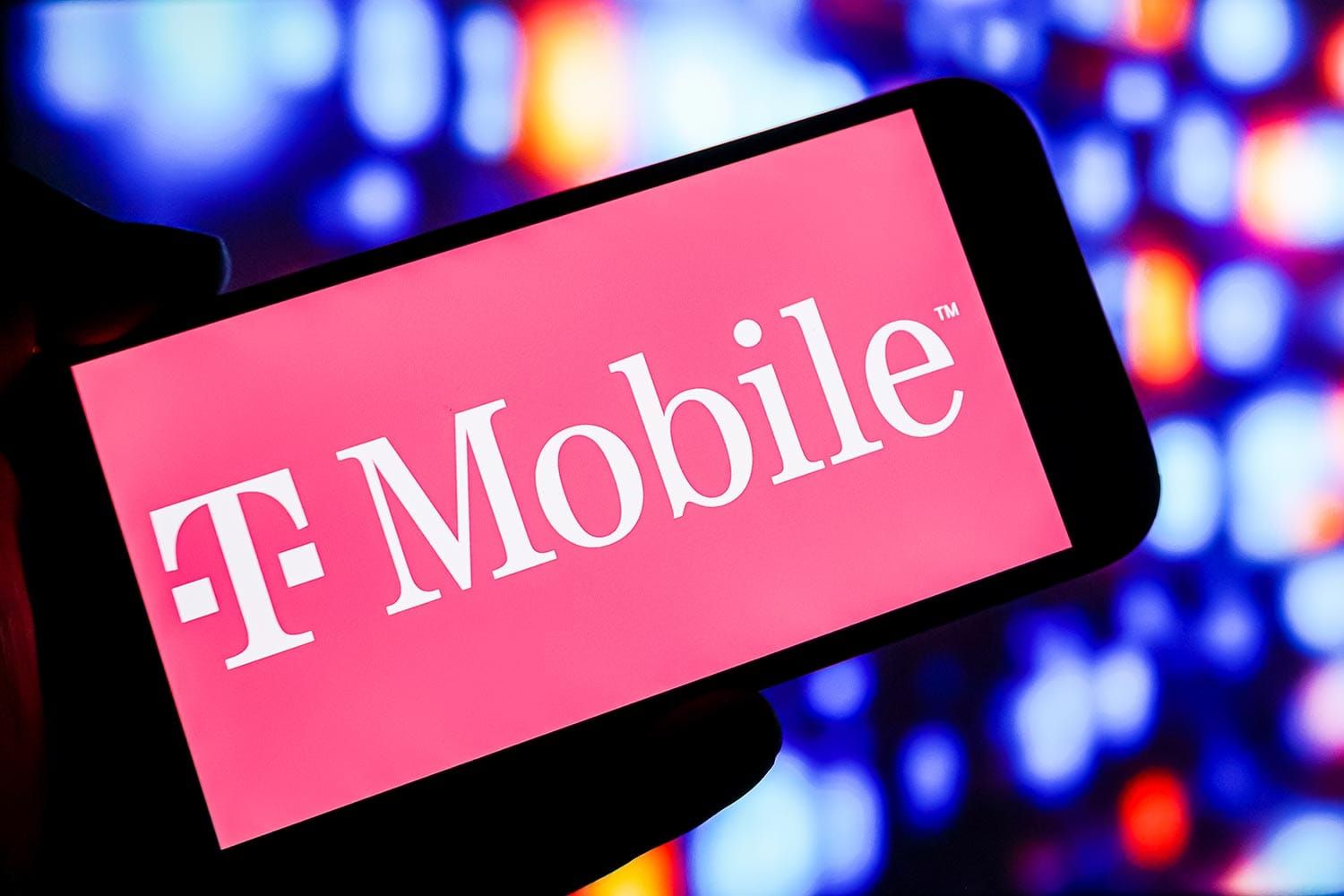 T-Mobile Outage Disrupts Service in New Glarus