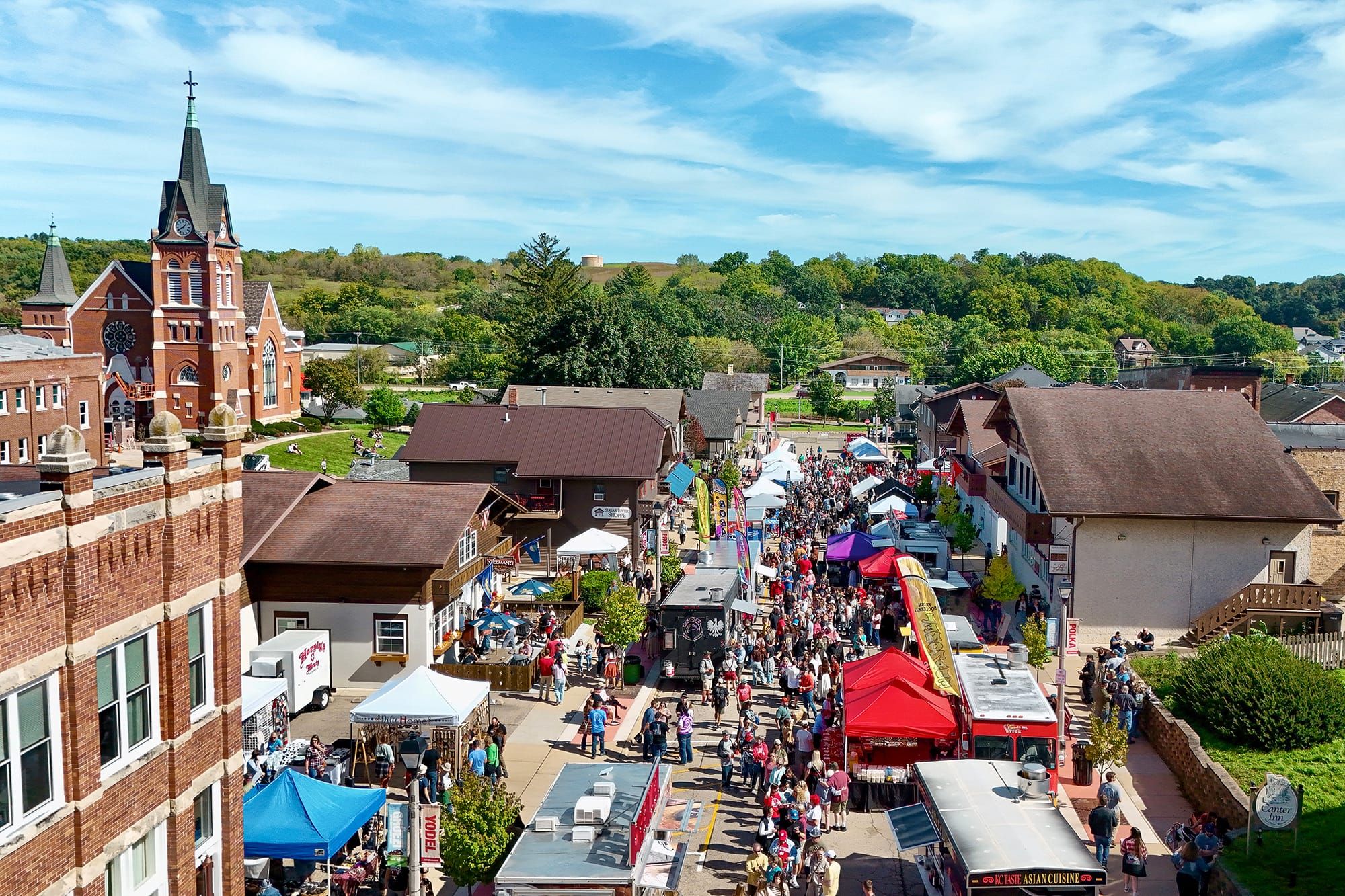 Big Saturday Crowd Sets Up Oktoberfest Finale in New Glarus