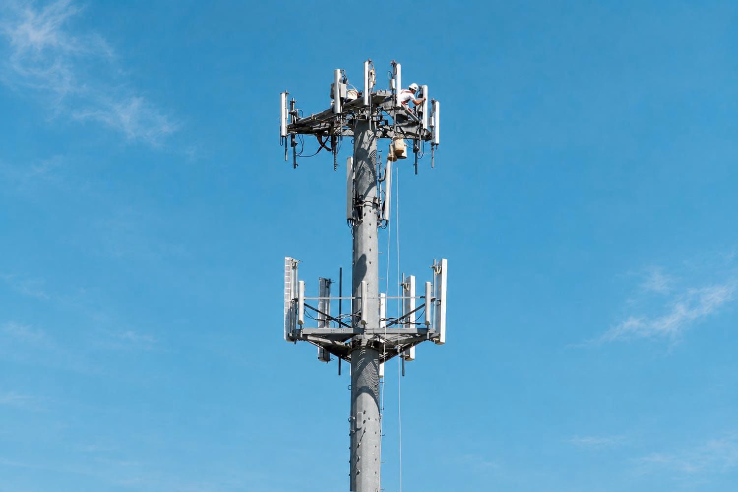 Wireless Carriers Upgrade Service in New Glarus