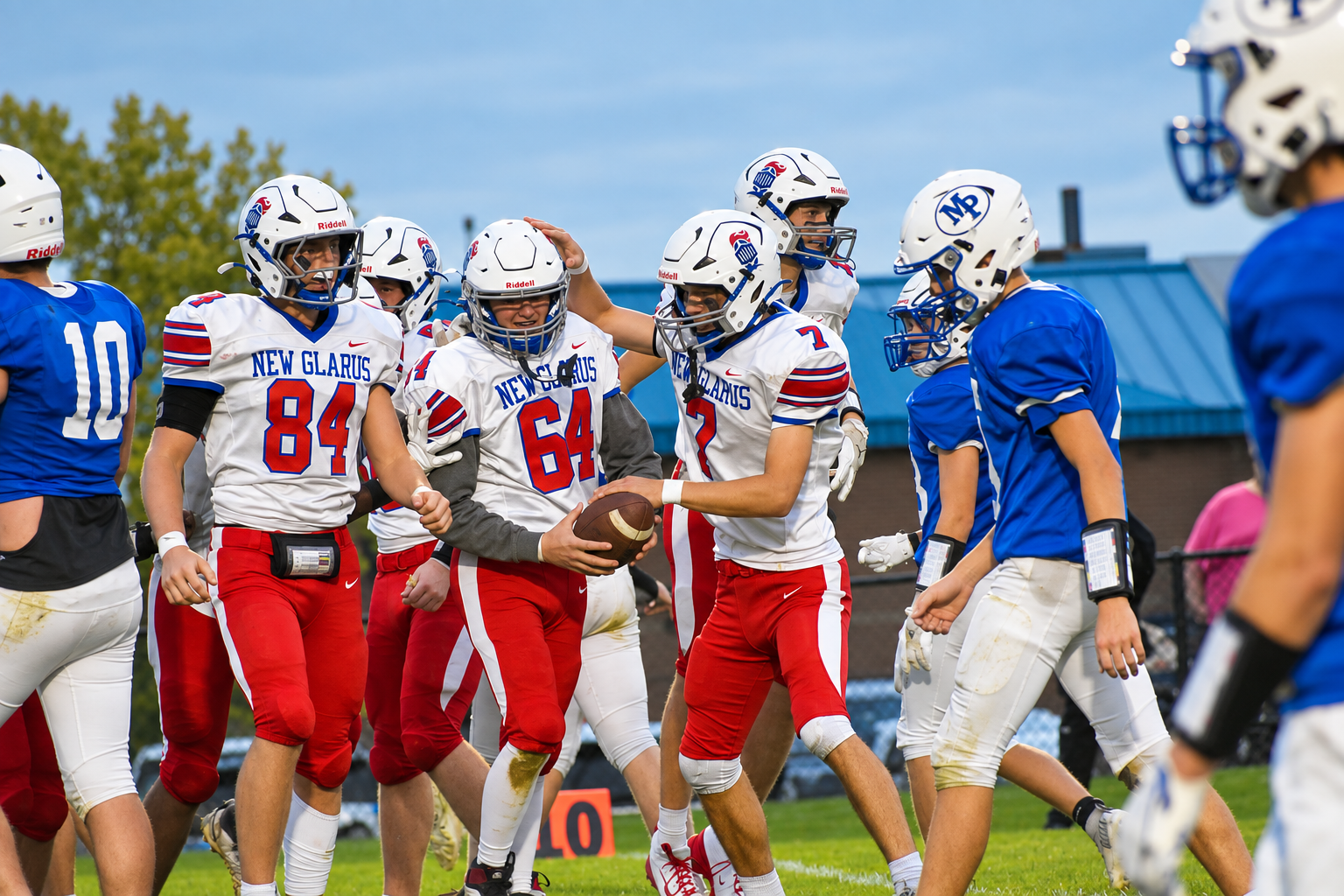 Glarner Knights Survive Late Mineral Point Rally, Win 28-21