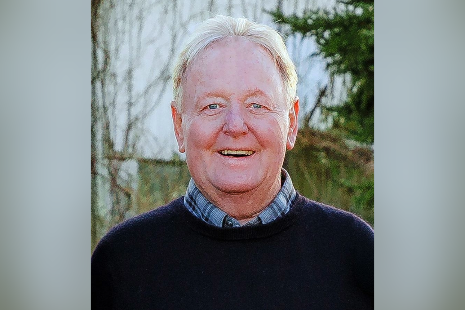 Robert Hanson, Who Found Joy in Family, Friends and the Back Roads, Dies at 67