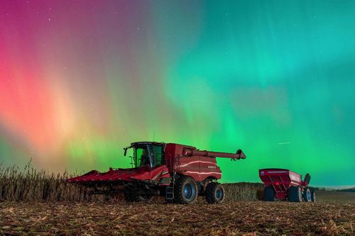 Ross Harried and Second Crop Creative Captures Decisive Moments