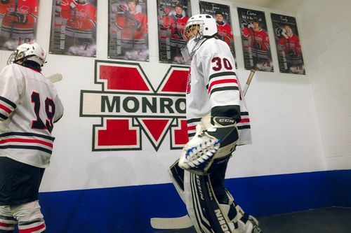 New Glarus Goalie Finds His Place on the Team in Co-Op Hockey