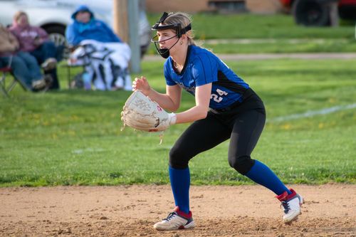 Monticello-New Glarus Beats Belmont Behind 12-Hit Attack