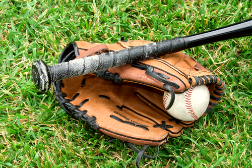 New Glarus Rallies Early, Falls Late at Mineral Point