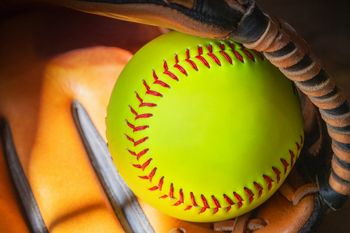 Ponies Sweep Highland to Close Conference Season
