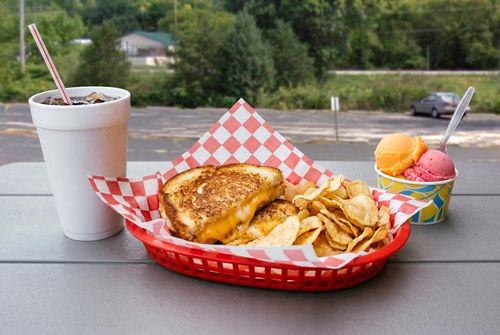 Matterhorn Ice Cream & Grill Announces June 26 Grand Opening