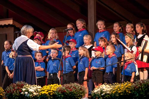 New Glarus Kinderchor Welcomes New Members for Summer Season