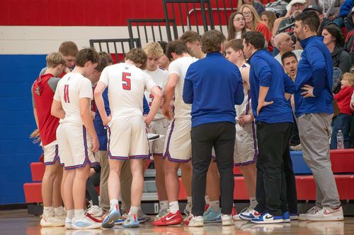 New Glarus Boys Basketball Moves to Division 4