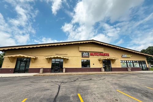 Former Quality Cellular Retail Space Available on Highway 69