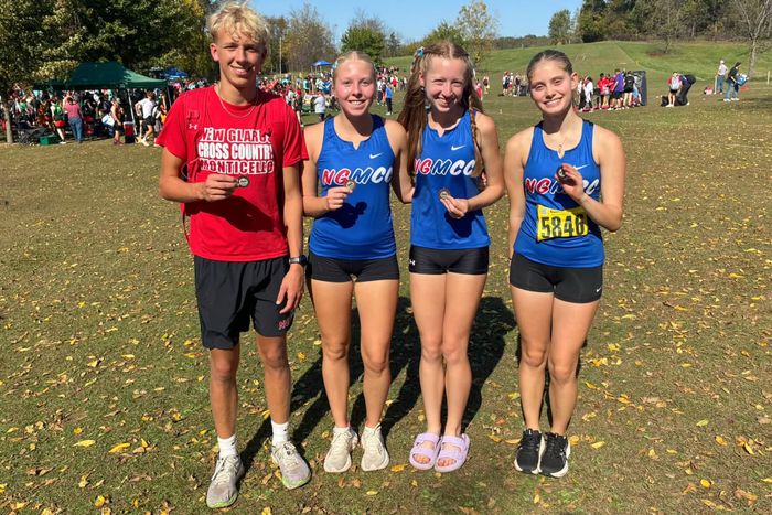 New Glarus-Monticello Girls Third, Boys Eighth at Baertschi
