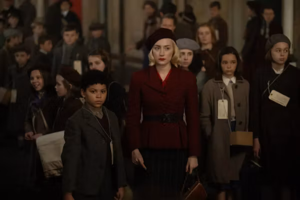 In Review: 'Blitz,' 'Emilia Pérez'