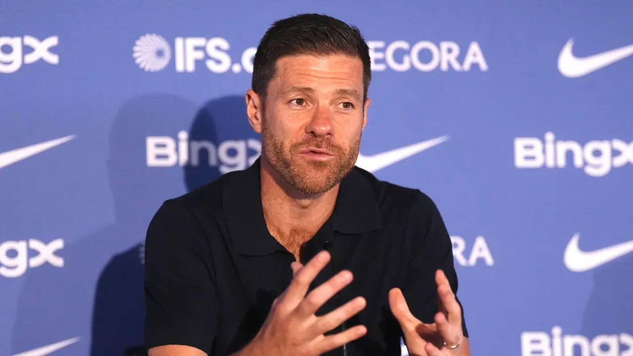 Chelsea Manager, Xabi Alonso Photo Football Mad