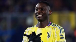 Manchester United Set to Rival Juventus in Pursuit of PSG's Randal Kolo Muani