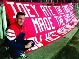 Joey Jones: A Tribute to a Welsh Football Legend