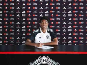 Manchester United Complete Deal for Exciting Young Forward Enzo Kana-Biyik