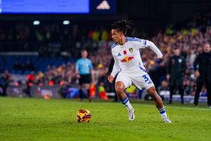 Isaac Schmidt Open to Leaving Leeds United in Pursuit of Regular Game Time