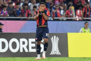 Diego Leon Set to Join Manchester United After Completing UK Move