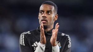 Alexander Isak Omitted from Tour Squad Amid Injury Concerns and Transfer Speculation