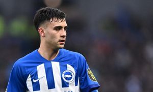 Chelsea are working on deal to sign Facundo Buonanotte from Brighton.