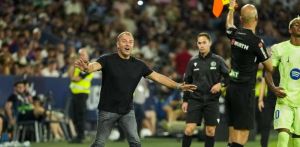 How Hansi Flick turned the tide after grim first half at Levante