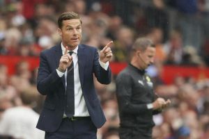 Scott Parker Slams VAR After Burnley's Last-Minute Defeat to Manchester United