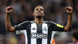 Newcastle Rejects Liverpool's Opening Bid for Alexander Isak