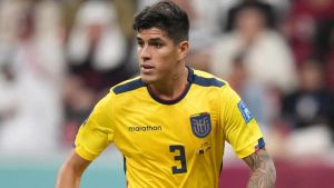 Arsenal Edge Closer to Hincapié Deal as Exit Talks Advance