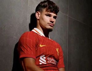 Liverpool’s Left-Back Duel: Andy Robertson vs. Milos Kerkez