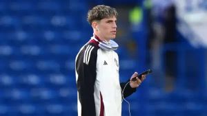 Chelsea’s Garnacho Grab: A Flashy Grab, But Simons Skips to Spurs’ Bag