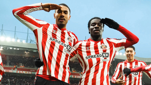 Régis Le Bris Embraces Fluid Striker Rotation as Sunderland Prepare for Palace Clash