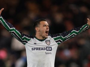 Enzo Le Fée Opens Door for Diarra to Take Sunderland’s Next Penalty After Brentford Win