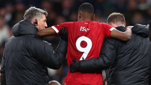 Liverpool Reeling After Devastating Isak Injury Blow.