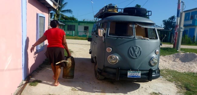 sarteneja gas station